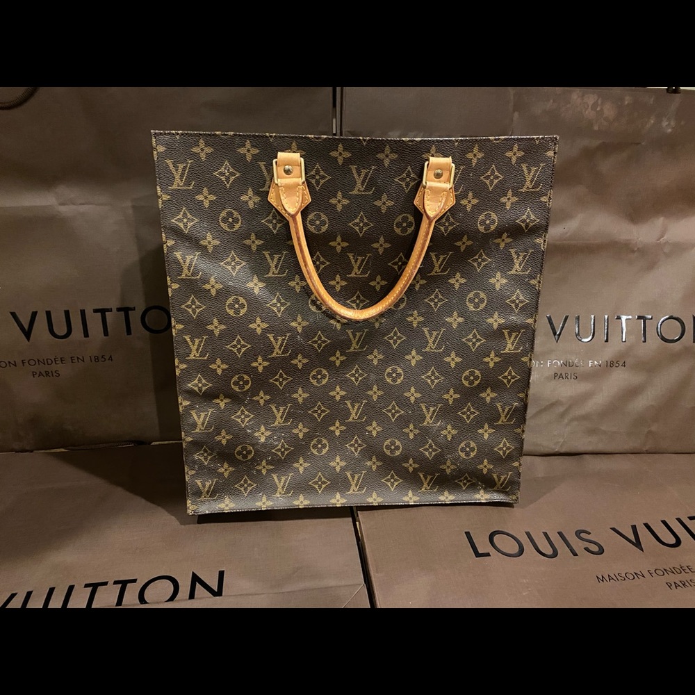 Auth LV Sac Plat Tote
